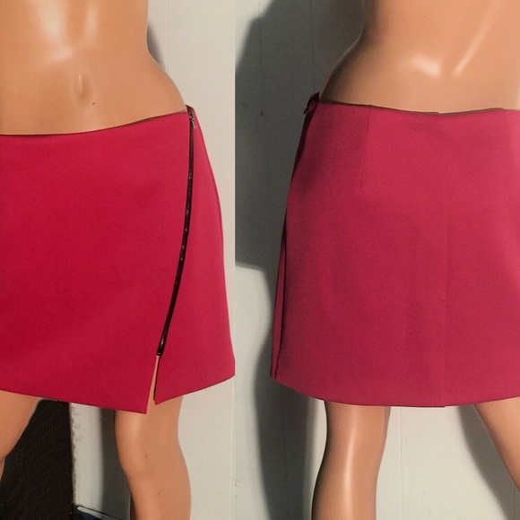 NWT~WELLS GRACE Fuchsia Pink Asymmetrical Zipper Short Modern Mini Skirt~M - Picture 3 of 9